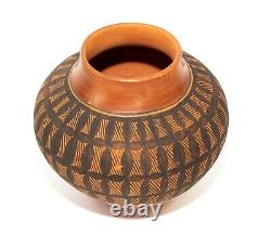 Ponca Fragua Vintage Jemez Pueblo Native American Indian Pottery Vase