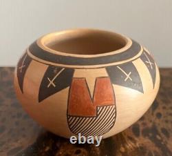 Priscilla Namingha, Native American Nampeyo Hopi/Tewa Pottery Seed Jar Small