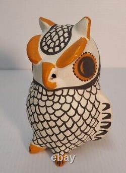RARE Signed Eva Histia Native American Art Pottery Owl Figurine ACOMA PUEBLO 6