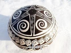 Rainy Naha Hopi Stunning Hopi Pottery Black White SEED POT AMAZING Detail