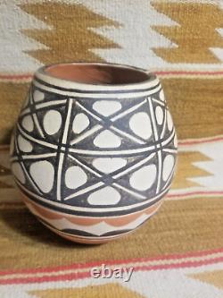 Rare Early Santo Domingo Indian Pottery Jar Olla By Hilda Tenorio / Coriz Mint