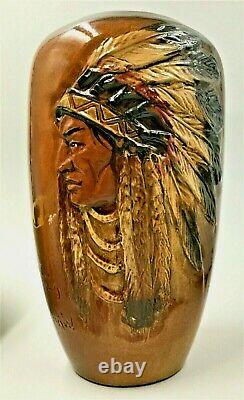 Rick Wisecarver Hnd Ptd Vase-native American Profile Little Dog Sgnd-dated'84