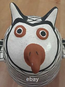 SARAH GARCIA Polychrome OWL Acoma Pueblo Pottery SIGNED figurine-Native American