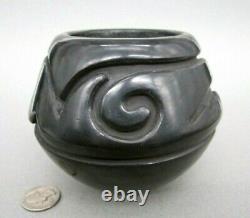 STELLA CHAVARRIA Native American SANTA CLARA Pueblo Pottery Carved Black Pot Jar