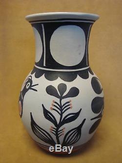 Santo Domingo Indian Pottery Handmade & Painted Vase by Franklin Tenorio! Hand C