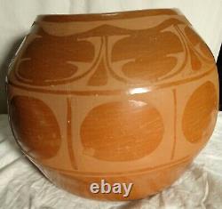 Santo Domingo Large Pottery Jar By Rafaelita Aguliar