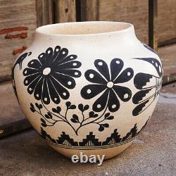 Santo Domingo Pottery-hand Made Micaceous Clay Pot-mark Wayne Garcia