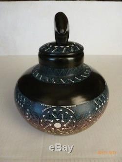 Signed Marvin Blackmore Pottery Kiva Jar with lid Native American