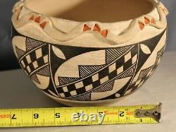Southwest Native American Acoma Pueblo Pottery