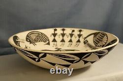 Southwest Native American Acoma Pueblo Pottery Bowl signed by Grace Chino