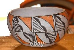 Superb Vintage Handcoiled Acoma Pueblo Olla! MID To Early 1900's/free Shipping