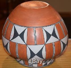 Superb Vintage Large Polychrome Handcoiled Acoma Pueblo Olla! Free Shipping
