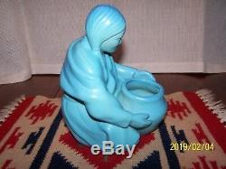 VAN BRIGGLE POTTERY 8 NATIVE AMERICAN INDIAN MAIDEN WithPOT MING BLUE EX