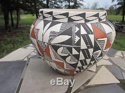 Very Large Acoma Pot Signed MC 11x 9 Stunning No Reserve. 99 One Of 4 Listing