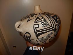 Vase vintage American Indian Acoma pottery