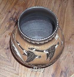 Vintage 1984 Steve Smith Talking Earth Pottery Vase(Mohawk Nation)