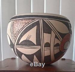 Vintage HOPI Native American Indian Hand Painted Pottery Bowl