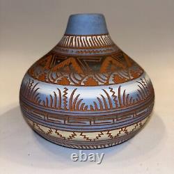 Vintage Handmade Carol Johnson Native American Etched Pottery Vase Signed 6