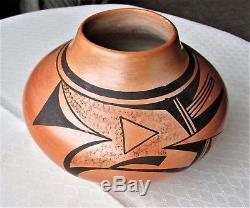 Vintage Hopi Native American Indian Pottery Vase Pot Signed Stella Huma Arizona