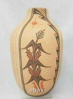 Vintage Jemez Pueblo Pottery by Bertha Gachupin 8 x 5 Carved Cornstalk Vase