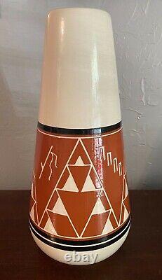 Vintage Lakota Sioux Vase Pine Ridge Pottery by High Elk Sims Signed