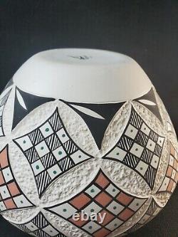 Vintage Native American Acoma Pottery Made In New Mexico Signed By Lee Ray