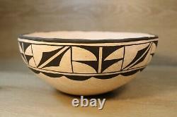 Vintage Native American Art Pottery Acoma Pueblo Black on White Hand Coiled Bowl