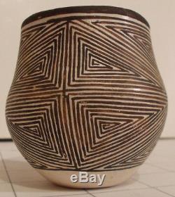 Vintage Native American Black/White Acoma Pueblo Cup by Matriarch Marie Z. Chino