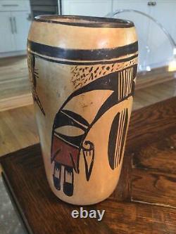 Vintage Native American HOPI Indian Pottery Beaker JAR vase