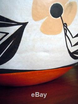 Vintage Native American Handmade Acoma Pottery Shyatesa White Dove