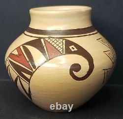 Vintage Native American Hopi Pottery Pot Signed Nampeyo Clay