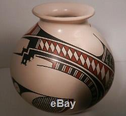 Vintage Native American Ismael Flores Mata Ortiz Pottery Pot, Estate Fresh