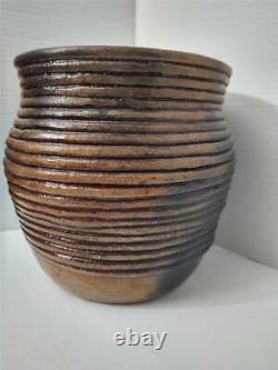 Vintage Native American Navajo Large Exposed Coil Pot Vase Signed LRE Navajo