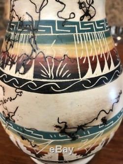 Vintage Navajo Native American Signed Clah Horse Hair Etched Pottery Vase