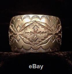 Vintage Navajo Sterling Silver Rug/Pottery Design Cuff Native American Dead Pawn
