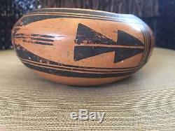 Vintage Old Hopi Signed Betts Native American Indian Food Pottery Bowl Orange