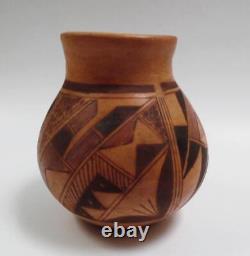 Vintage Signed L. Namoki Hopi Native American Pottery Vase