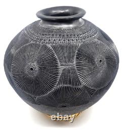 Vintage Stunning Mata Ortiz Etched Textured Large Heavy Pottery 13 x 13