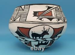Vintage Zuni Pottery Heartline Deer Pot By DUTUKEWA 7 x 4 3/4