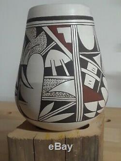 Vintage black and red on white Hopi Pueblo Native American Pottery SIGNED LN