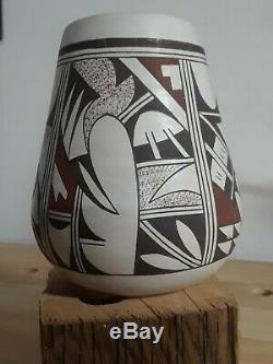 Vintage black and red on white Hopi Pueblo Native American Pottery SIGNED LN