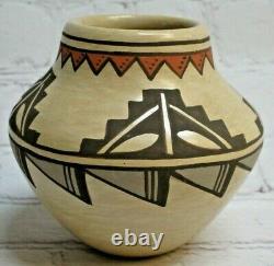 Vtg Jemez Pueblo Pottery Jar, Pot by Juanita Fragua, Native American, Walatowe