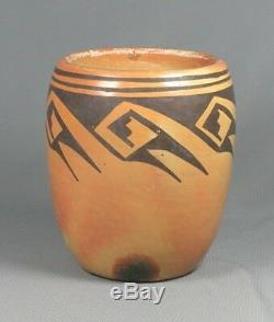 Vtg Laura Tomasi Tomasie Hopi Indian Pottery Vase