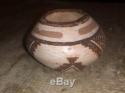 Zuni Hand Coiled Pottery Olla Pot Signed By Josephine Nahohai Native American