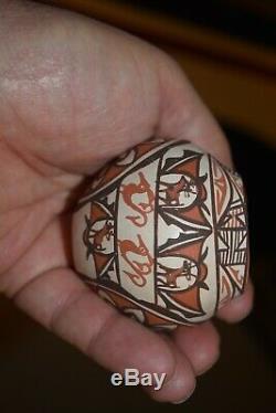 Zuni Miniature Pottery Deer Jar Jennie Laate Native American Signed Pot Olla